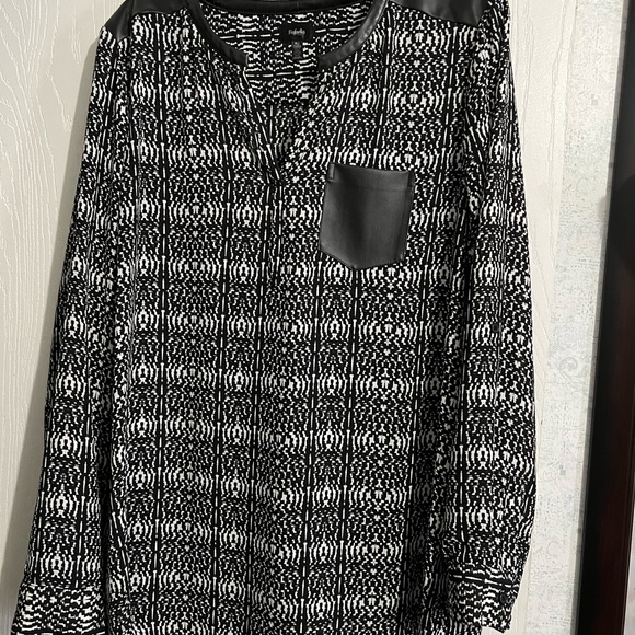 Shirt - Picture 1 of 2